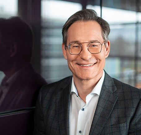 Porträt von Anselm Titz, Senior Legal Counsel, Amgen GmbH.